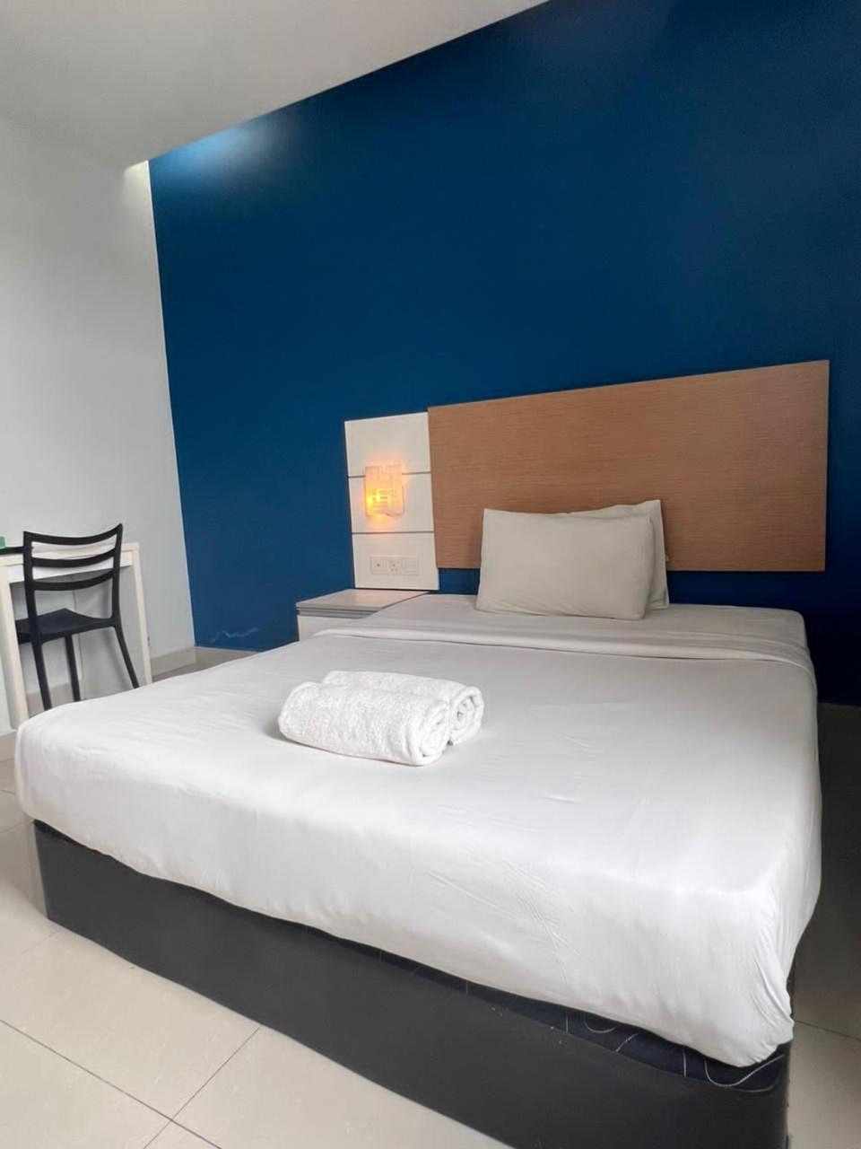Bangi Business Hotel Kampong Sungai Ramal Dalam Ngoại thất bức ảnh