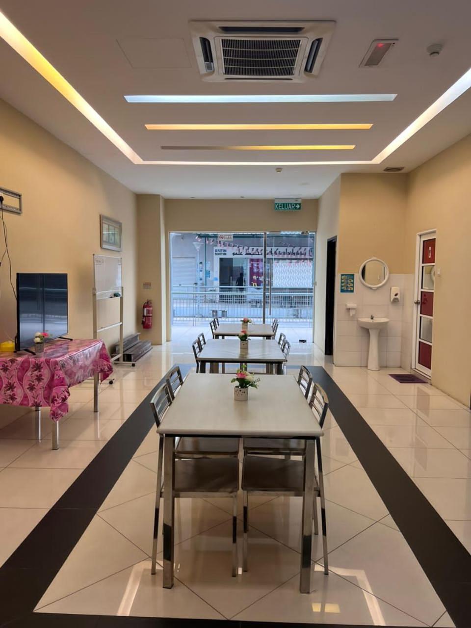 Bangi Business Hotel Kampong Sungai Ramal Dalam Ngoại thất bức ảnh