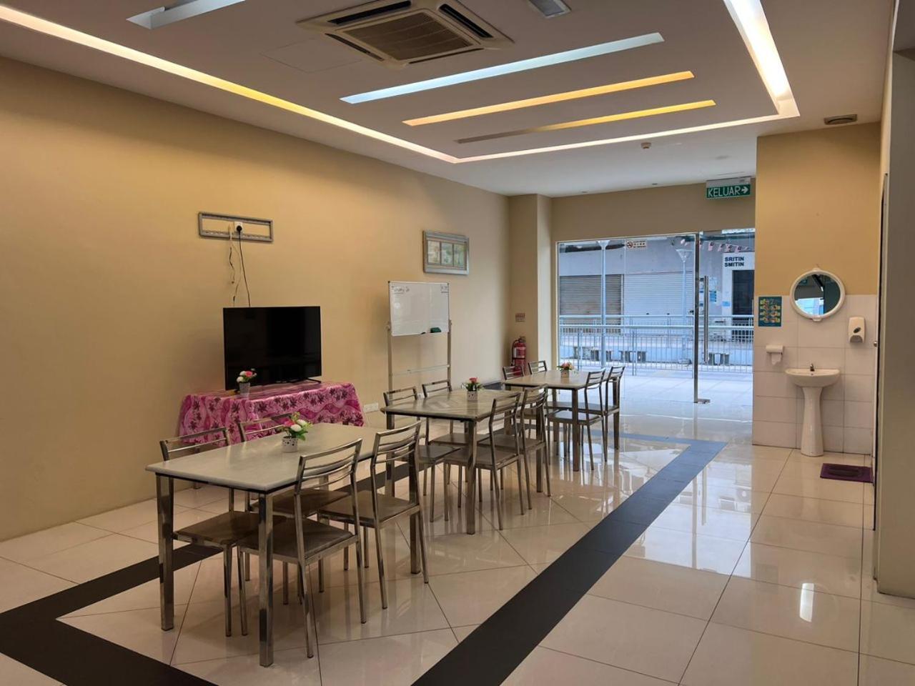 Bangi Business Hotel Kampong Sungai Ramal Dalam Ngoại thất bức ảnh