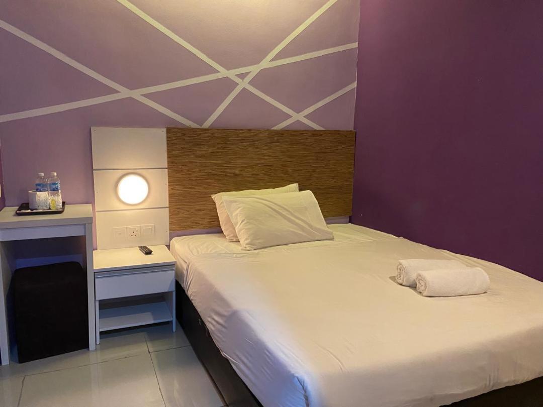 Bangi Business Hotel Kampong Sungai Ramal Dalam Ngoại thất bức ảnh