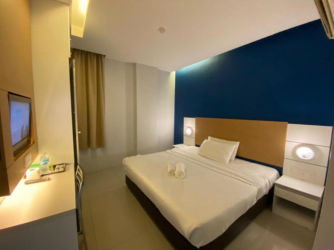 Bangi Business Hotel Kampong Sungai Ramal Dalam Ngoại thất bức ảnh